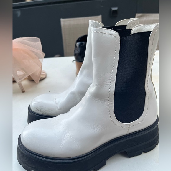 Alexander McQueen Leather Platform Boots - Picture 2 of 5